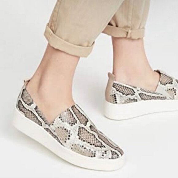 NEW Vince Saxon 2 Mottled Snake Print Leather Slip-On Sneakers Size 8 - Picture 1 of 8